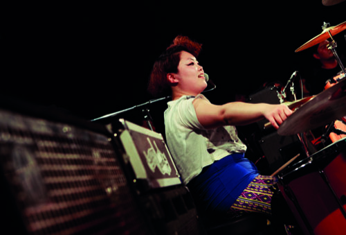 Nico of The Suzan by MAMIKO MIYAKOSHI Japanese Woman Drummer Tom Tom Magazine
